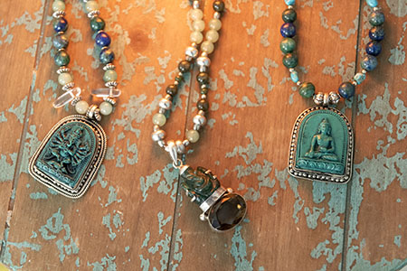 Crystal necklace, hand-crafted using carefully selected stones.